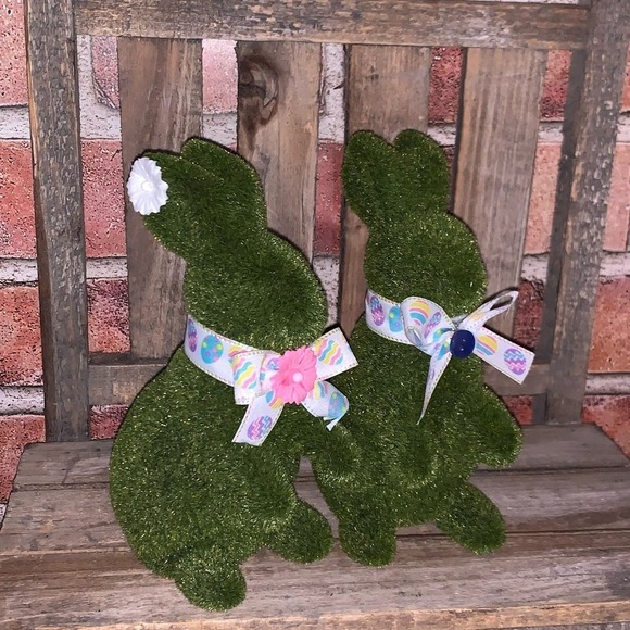 Moss Bunnies tiered tray spring Easter farmhouse decor - Picture 6 of 6